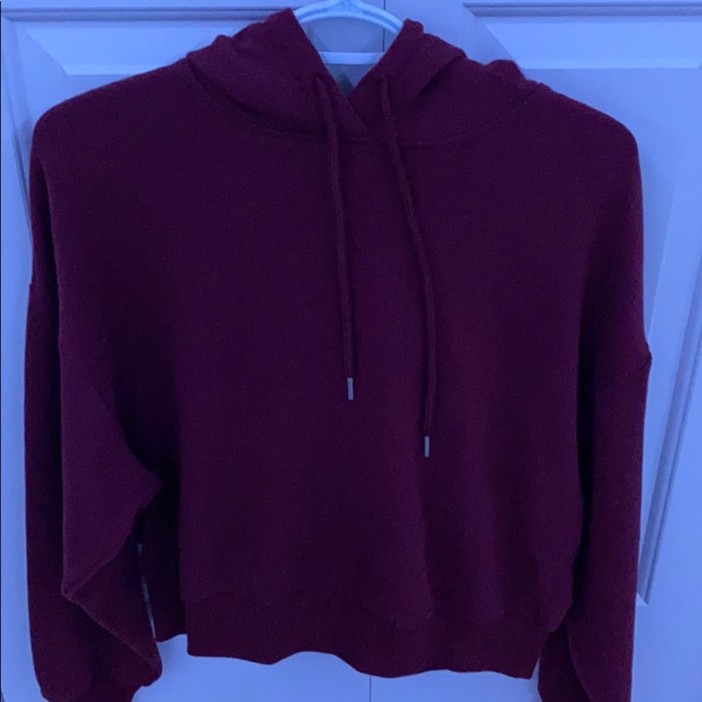 Maroon cropped hoodie